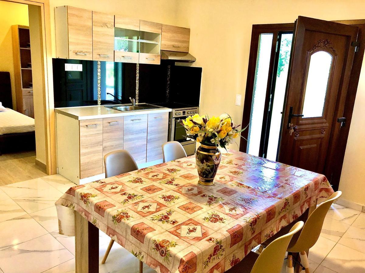 Armonia Corfu Luxury Apartment Liapades Extérieur photo